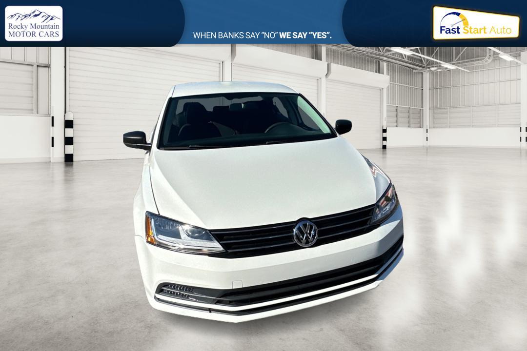 2015 White Volkswagen Jetta SE 5M (3VWD17AJ0FM) with an 1.8L L4 DOHC 20V engine, 5-Speed Manual transmission, located at 767 S State Road, Pleasant Grove, UT, 84062, (801) 785-1058, 40.354839, -111.736687 - Photo #0
