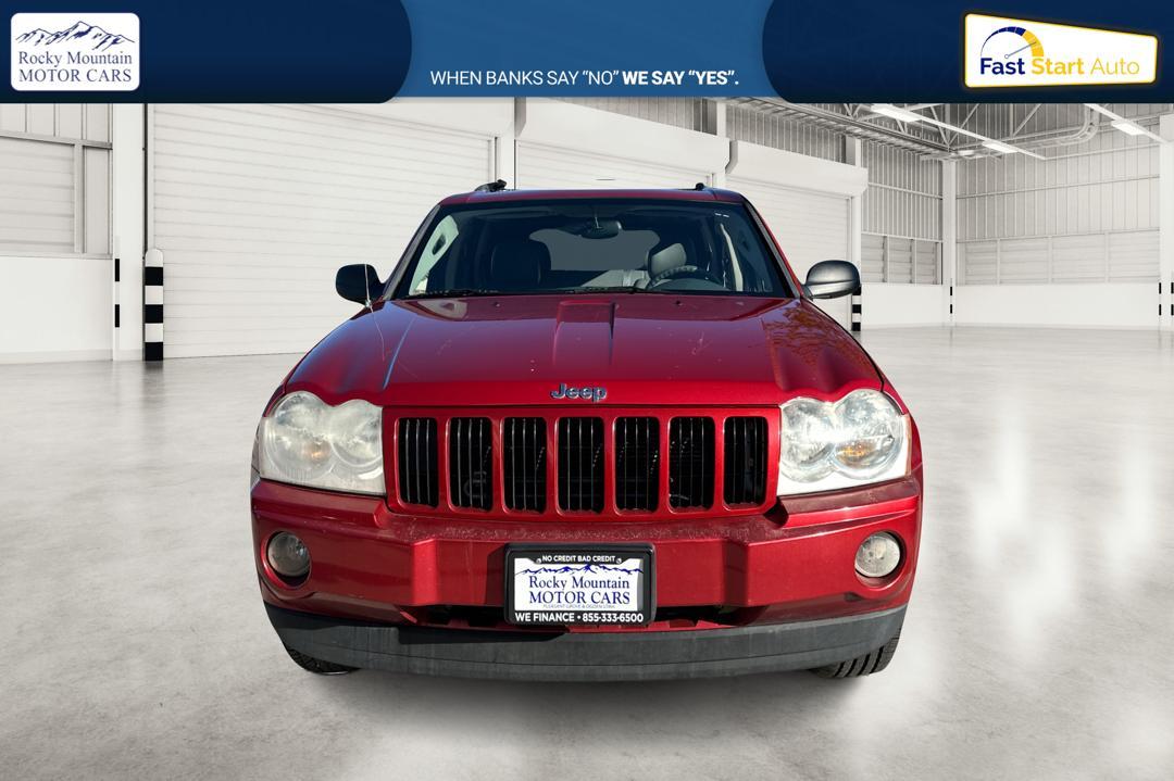 2005 Red Jeep Grand Cherokee Laredo 2WD (1J8HS48N25C) with an 4.7L V8 SOHC 16V engine, 5-Speed Automatic Overdrive transmission, located at 7755 State Street, Midvale, UT, 84047, (801) 753-9063, 40.610329, -111.892159 - Photo #7