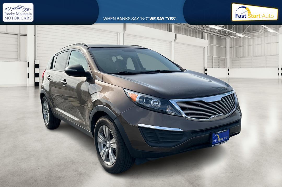 2011 Beige Kia Sportage LX FWD (KNDPB3A20B7) with an 2.4L V6 DOHC 24V engine, AUTOMATIC transmission, located at 7755 State Street, Midvale, UT, 84047, (801) 753-9063, 40.610329, -111.890656 - Photo #0