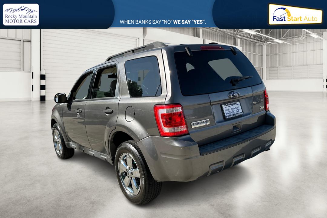 2010 Gray Ford Escape XLT FWD (1FMCU0DG3AK) with an 3.0L V6 DOHC 24V engine, 6-Speed Automatic transmission, located at 767 S State Road, Pleasant Grove, UT, 84062, (801) 785-1058, 40.354839, -111.736687 - Photo#5