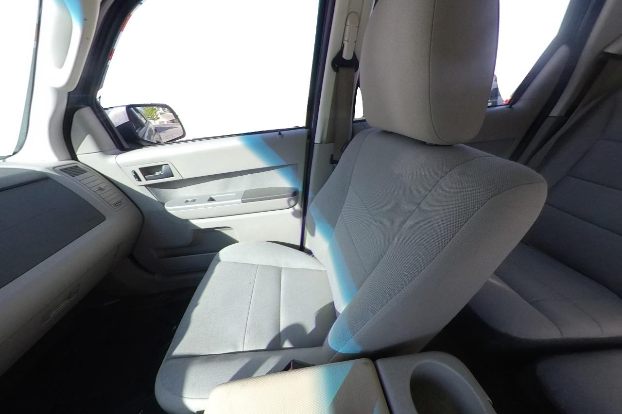 2010 Gray Ford Escape XLT FWD (1FMCU0DG3AK) with an 3.0L V6 DOHC 24V engine, 6-Speed Automatic transmission, located at 767 S State Road, Pleasant Grove, UT, 84062, (801) 785-1058, 40.354839, -111.736687 - Photo#15