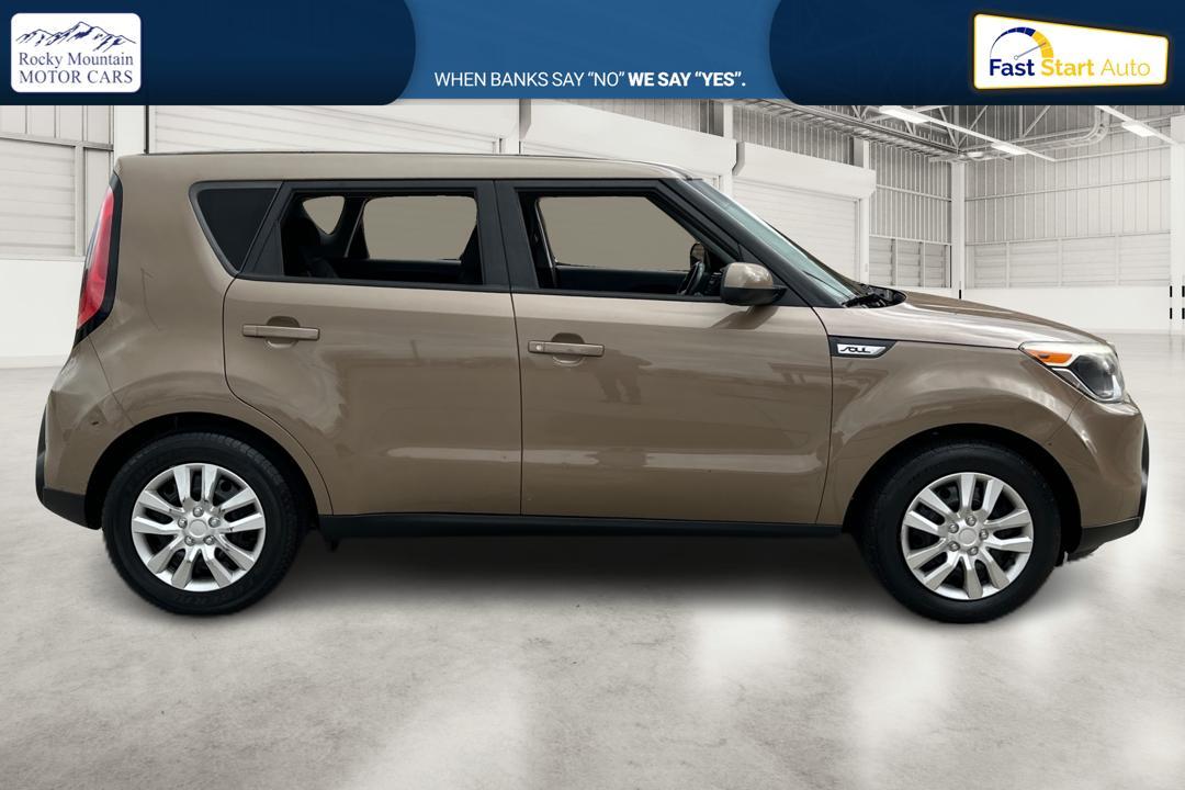 2015 Brown Kia Soul Base (KNDJN2A26F7) with an 1.6L L4 DOHC 16V engine, Auto, 6-Spd Sportmatic transmission, located at 767 S State Road, Pleasant Grove, UT, 84062, (801) 785-1058, 40.354839, -111.736687 - Photo #1