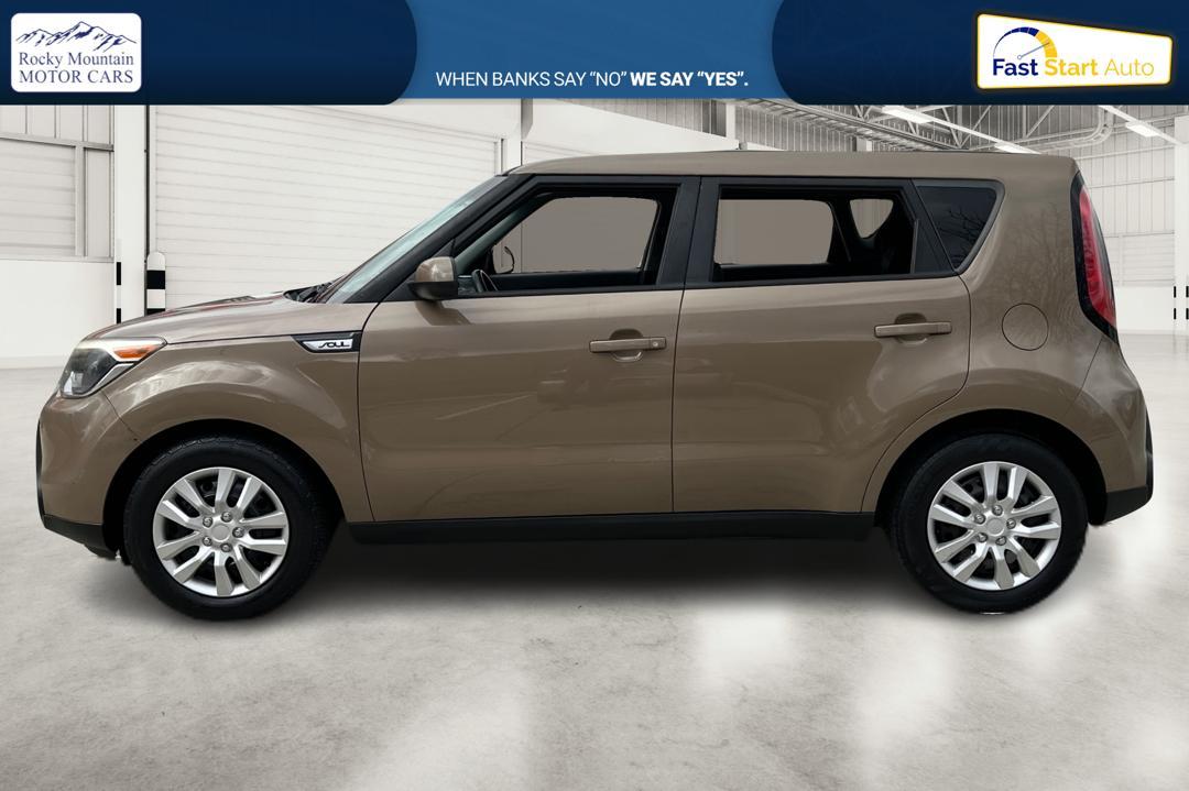2015 Brown Kia Soul Base (KNDJN2A26F7) with an 1.6L L4 DOHC 16V engine, Auto, 6-Spd Sportmatic transmission, located at 767 S State Road, Pleasant Grove, UT, 84062, (801) 785-1058, 40.354839, -111.736687 - Photo #5
