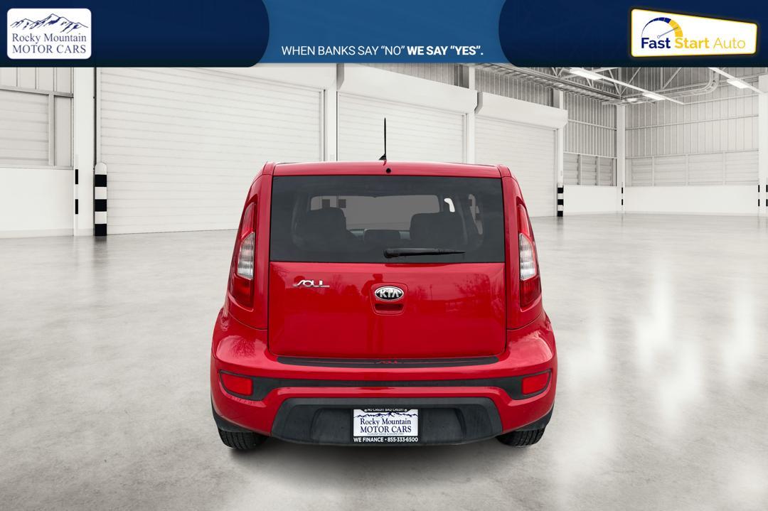 2013 Red Kia Soul ! (KNDJT2A69D7) with an 2.0L L4 DOHC 16V engine, Manual, 6-Spd transmission, located at 767 S State Road, Pleasant Grove, UT, 84062, (801) 785-1058, 40.354839, -111.736687 - Photo#4