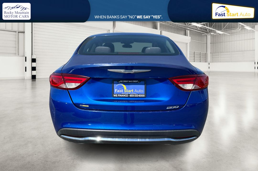 2015 Blue Chrysler 200 Limited (1C3CCCAB5FN) with an 2.4L L4 DOHC 16V engine, 9-Speed Automatic transmission, located at 7755 State Street, Midvale, UT, 84047, (801) 753-9063, 40.610329, -111.890656 - Photo#4