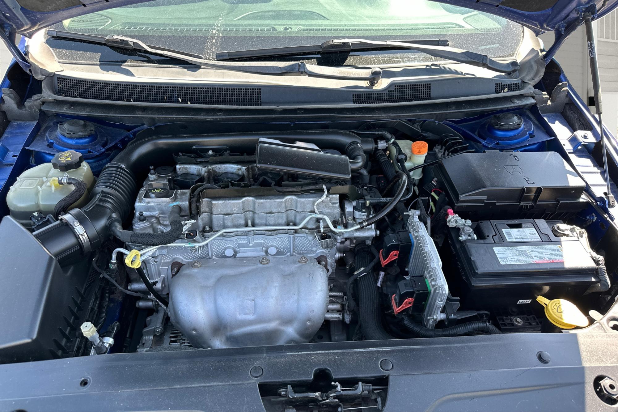 2015 Blue Chrysler 200 Limited (1C3CCCAB5FN) with an 2.4L L4 DOHC 16V engine, 9-Speed Automatic transmission, located at 7755 State Street, Midvale, UT, 84047, (801) 753-9063, 40.610329, -111.890656 - Photo#10