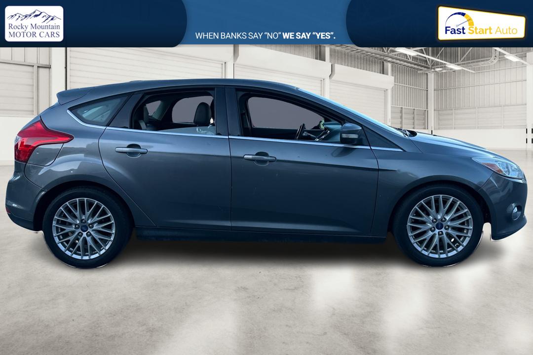 2012 Gray Ford Focus SEL (1FAHP3M24CL) with an 2.0L L4 DOHC 16V engine, 6-Speed Automatic transmission, located at 767 S State Road, Pleasant Grove, UT, 84062, (801) 785-1058, 40.354839, -111.736687 - Photo#1