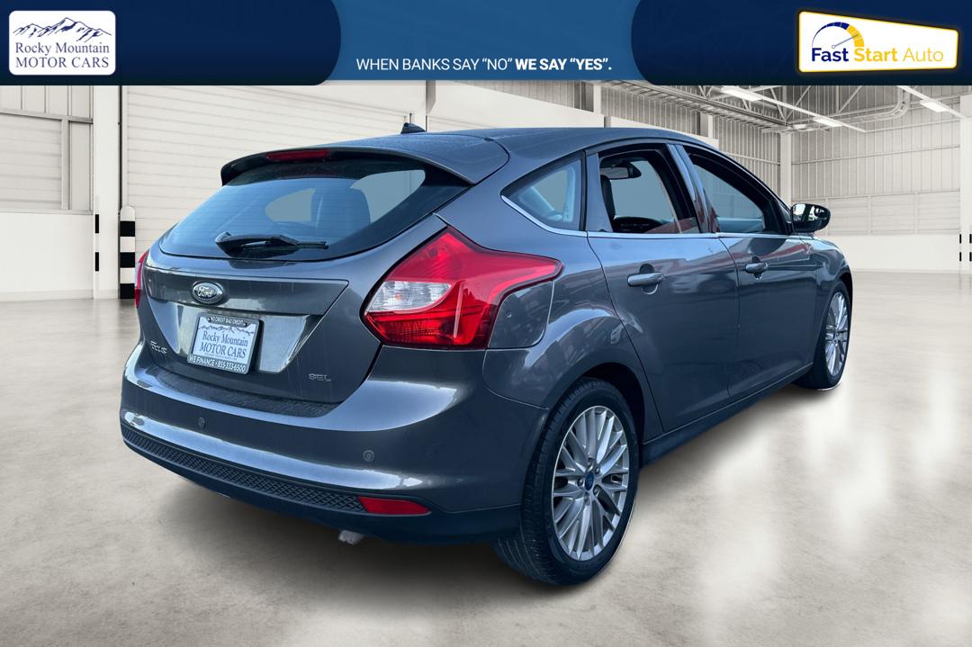 2012 Gray Ford Focus SEL (1FAHP3M24CL) with an 2.0L L4 DOHC 16V engine, 6-Speed Automatic transmission, located at 767 S State Road, Pleasant Grove, UT, 84062, (801) 785-1058, 40.354839, -111.736687 - Photo#2