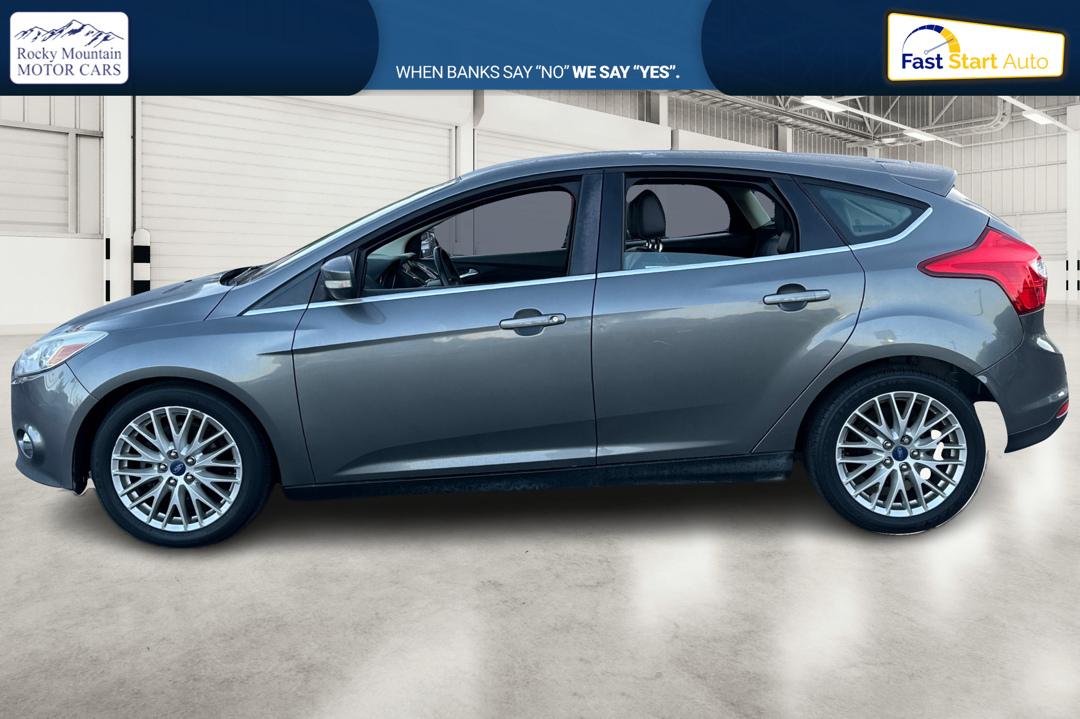 2012 Gray Ford Focus SEL (1FAHP3M24CL) with an 2.0L L4 DOHC 16V engine, 6-Speed Automatic transmission, located at 767 S State Road, Pleasant Grove, UT, 84062, (801) 785-1058, 40.354839, -111.736687 - Photo#6