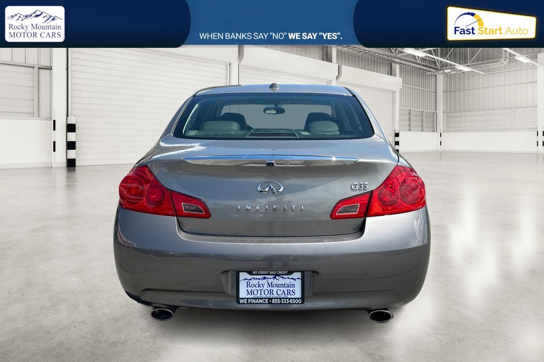 2008 Gray Infiniti G35 Base (JNKBV61E28M) with an 3.5L V6 DOHC 24V engine, 5-Speed Automatic Overdrive transmission, located at 767 S State Road, Pleasant Grove, UT, 84062, (801) 785-1058, 40.354839, -111.736687 - Photo #3