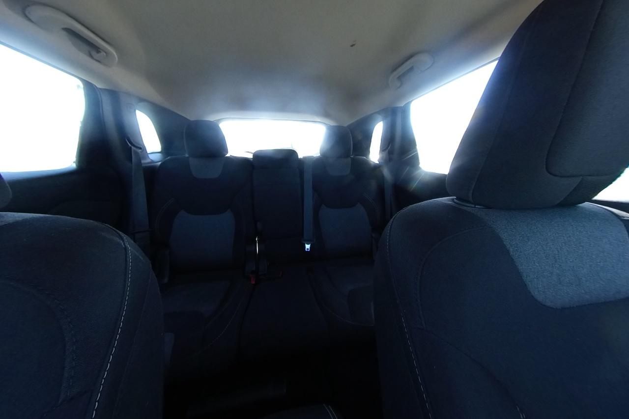 2015 Red Jeep Cherokee Sport FWD (1C4PJLAB8FW) with an 2.4L L4 DOHC 16V engine, 9-Speed Automatic transmission, located at 7755 State Street, Midvale, UT, 84047, (801) 753-9063, 40.610329, -111.892159 - Photo#18