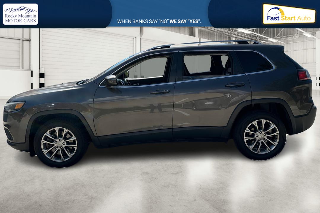 2019 Gray Jeep Cherokee Latitude Plus FWD (1C4PJLLB9KD) with an 2.4L L4 DOHC 16V engine, 9A transmission, located at 767 S State Road, Pleasant Grove, UT, 84062, (801) 785-1058, 40.354839, -111.736687 - Photo#6