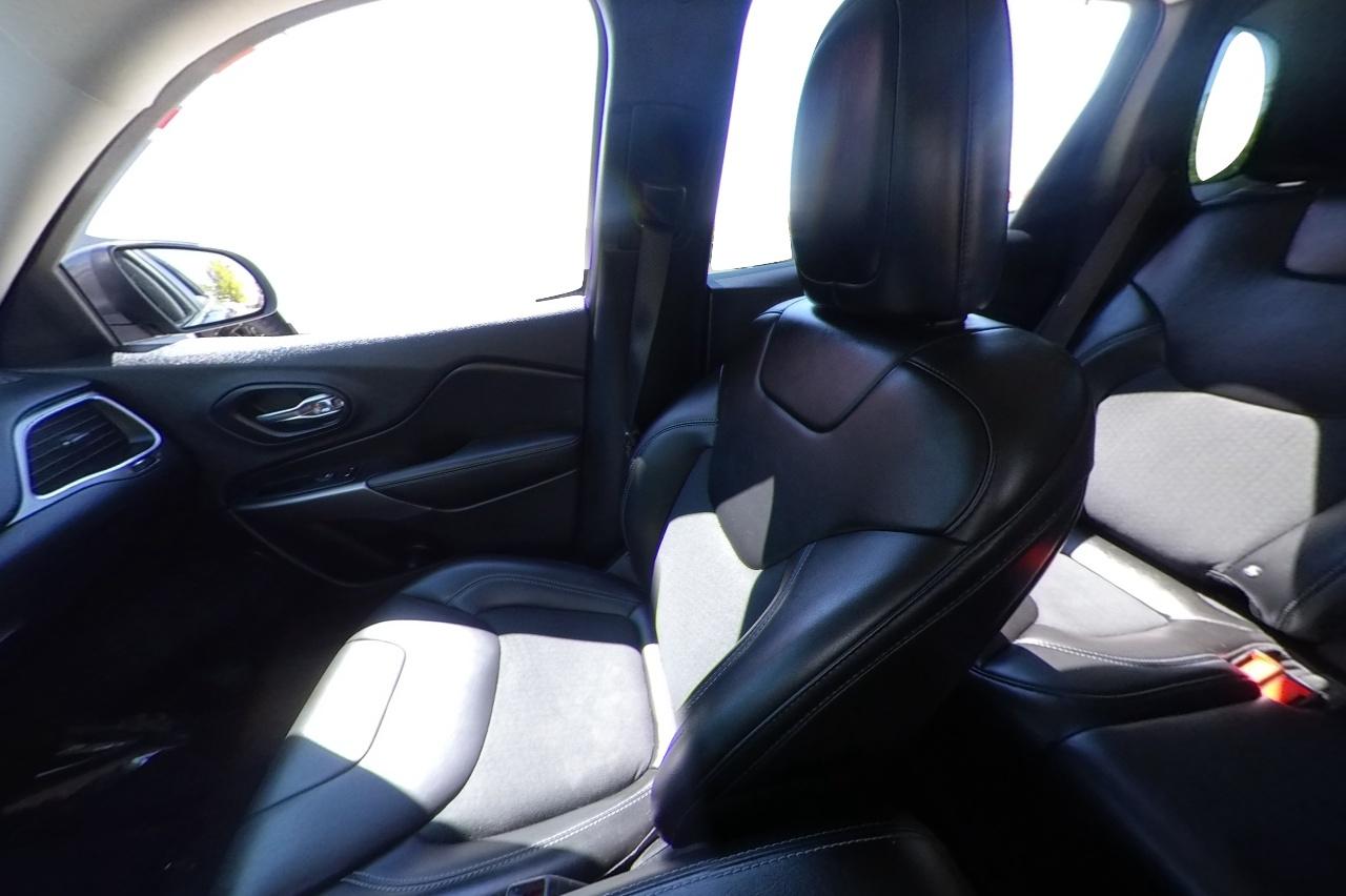 2019 Gray Jeep Cherokee Latitude Plus FWD (1C4PJLLB9KD) with an 2.4L L4 DOHC 16V engine, 9A transmission, located at 767 S State Road, Pleasant Grove, UT, 84062, (801) 785-1058, 40.354839, -111.736687 - Photo#15