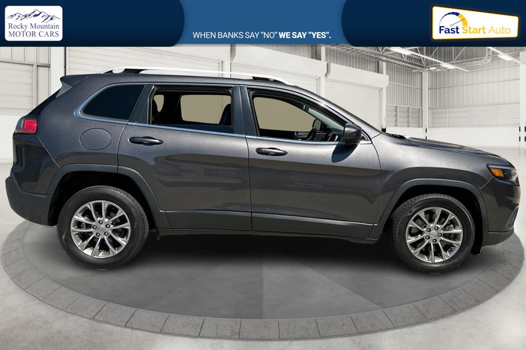 2019 Gray Jeep Cherokee Latitude Plus FWD (1C4PJLLB9KD) with an 2.4L L4 DOHC 16V engine, 9A transmission, located at 767 S State Road, Pleasant Grove, UT, 84062, (801) 785-1058, 40.354839, -111.736687 - Photo#1