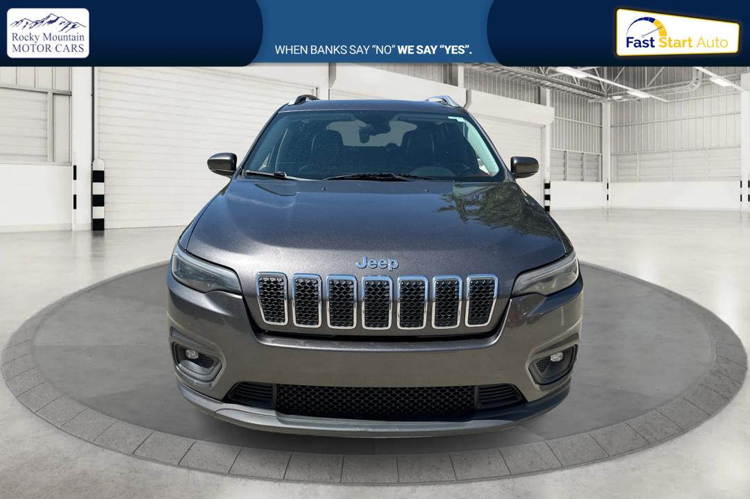 2019 Gray Jeep Cherokee Latitude Plus FWD (1C4PJLLB9KD) with an 2.4L L4 DOHC 16V engine, 9A transmission, located at 767 S State Road, Pleasant Grove, UT, 84062, (801) 785-1058, 40.354839, -111.736687 - Photo#7