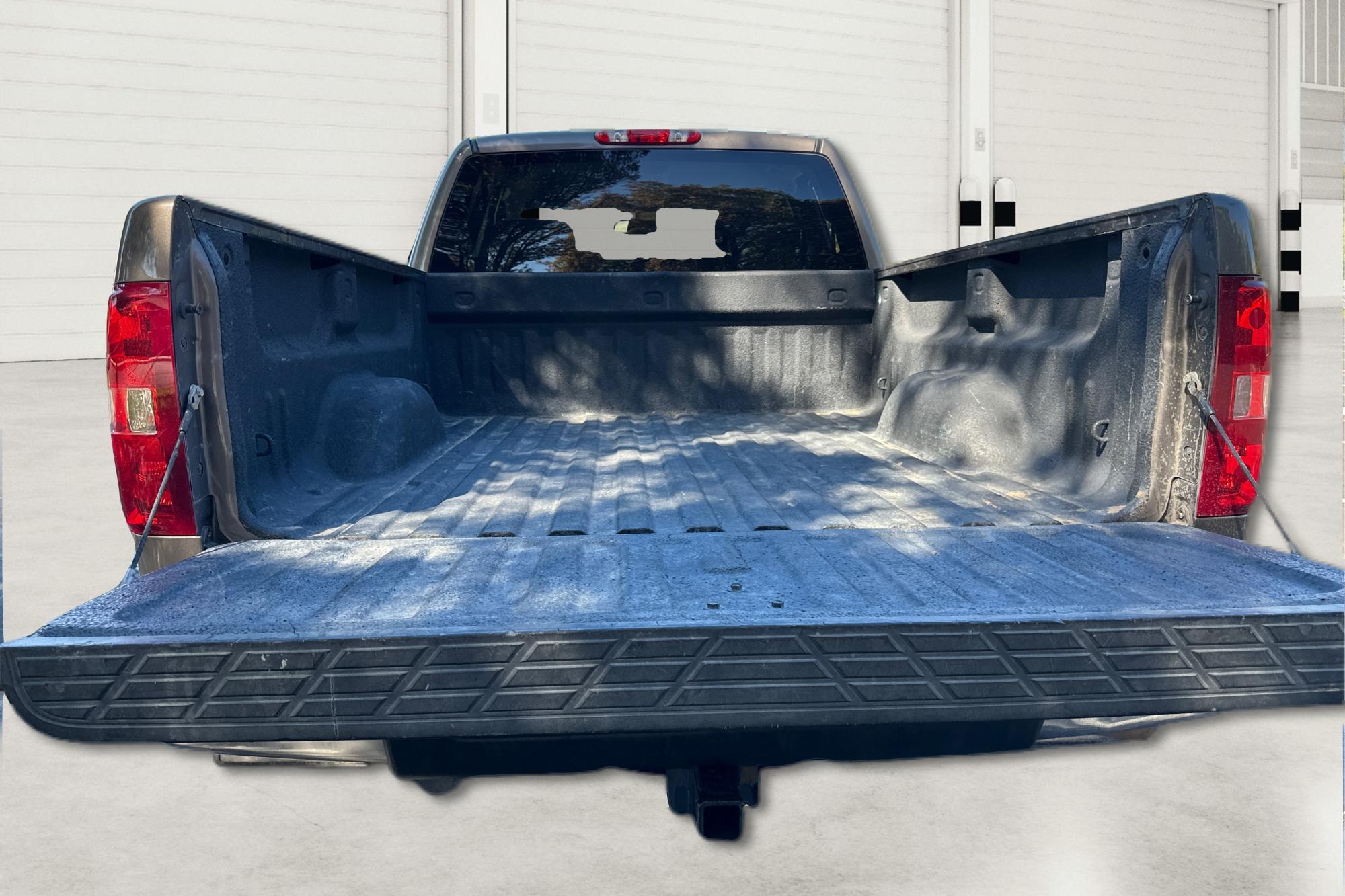 2013 Gray Chevrolet Silverado 1500 LS Extended Cab 4WD (1GCRKREA9DZ) with an 4.8L V8 OHV 16V engine, 4-Speed Automatic transmission, located at 767 S State Road, Pleasant Grove, UT, 84062, (801) 785-1058, 40.354839, -111.736687 - Photo#10