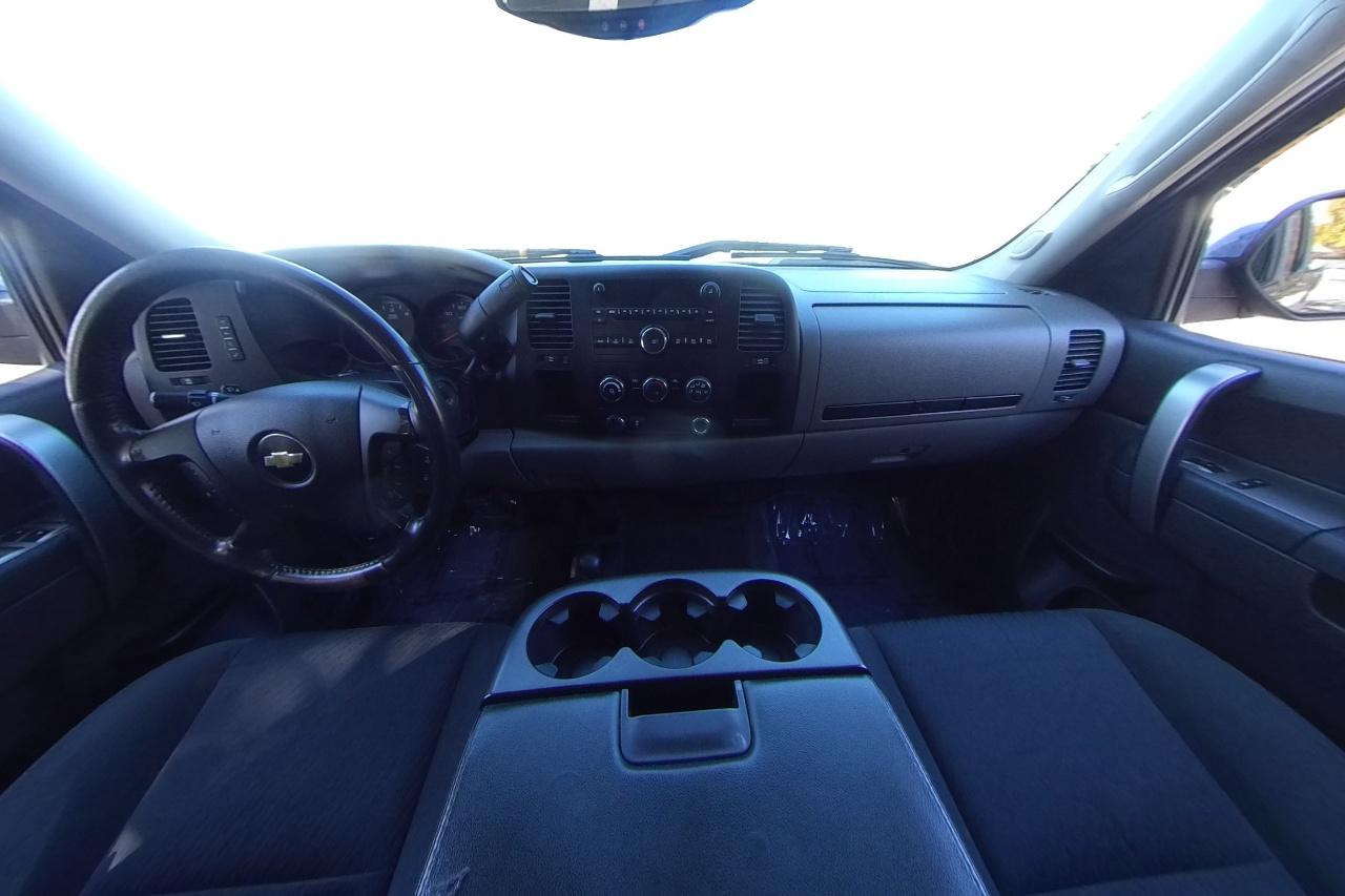 2013 Gray Chevrolet Silverado 1500 LS Extended Cab 4WD (1GCRKREA9DZ) with an 4.8L V8 OHV 16V engine, 4-Speed Automatic transmission, located at 767 S State Road, Pleasant Grove, UT, 84062, (801) 785-1058, 40.354839, -111.736687 - Photo#12