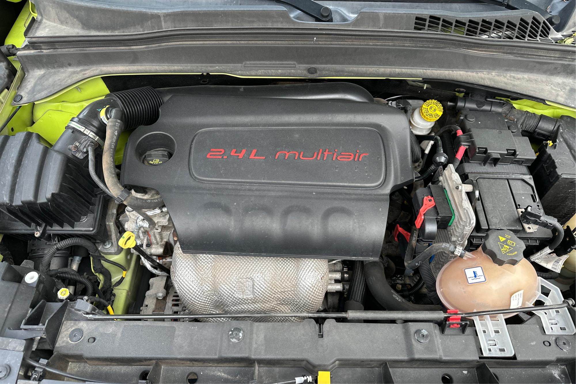 2017 Green Jeep Renegade Sport FWD (ZACCJAAB3HP) with an 2.4L L4 DOHC 16V engine, 6M transmission, located at 767 S State Road, Pleasant Grove, UT, 84062, (801) 785-1058, 40.354839, -111.736687 - Photo#10