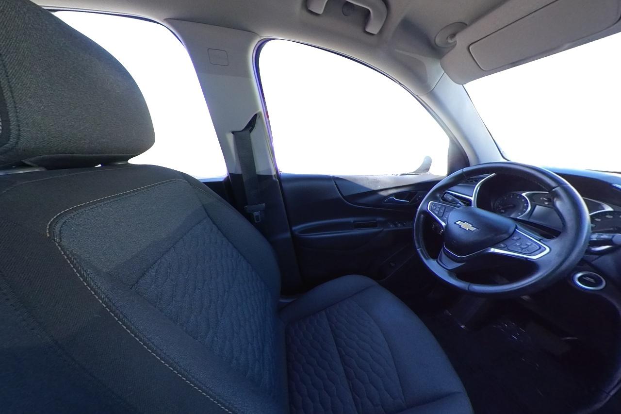 2020 Silver Chevrolet Equinox LT AWD (2GNAXTEV8L6) with an 1.5L L4 DOHC 16V TURBO engine, 6A transmission, located at 767 S State Road, Pleasant Grove, UT, 84062, 40.330902, -76.919098 - Photo #14