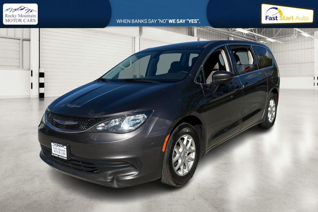 2020 Gray Chrysler Voyager LX (2C4RC1CG6LR) with an 3.6L V6 DOHC 24V engine, 9A transmission, located at 767 S State Road, Pleasant Grove, UT, 84062, (801) 785-1058, 40.354839, -111.736687 - Photo#8