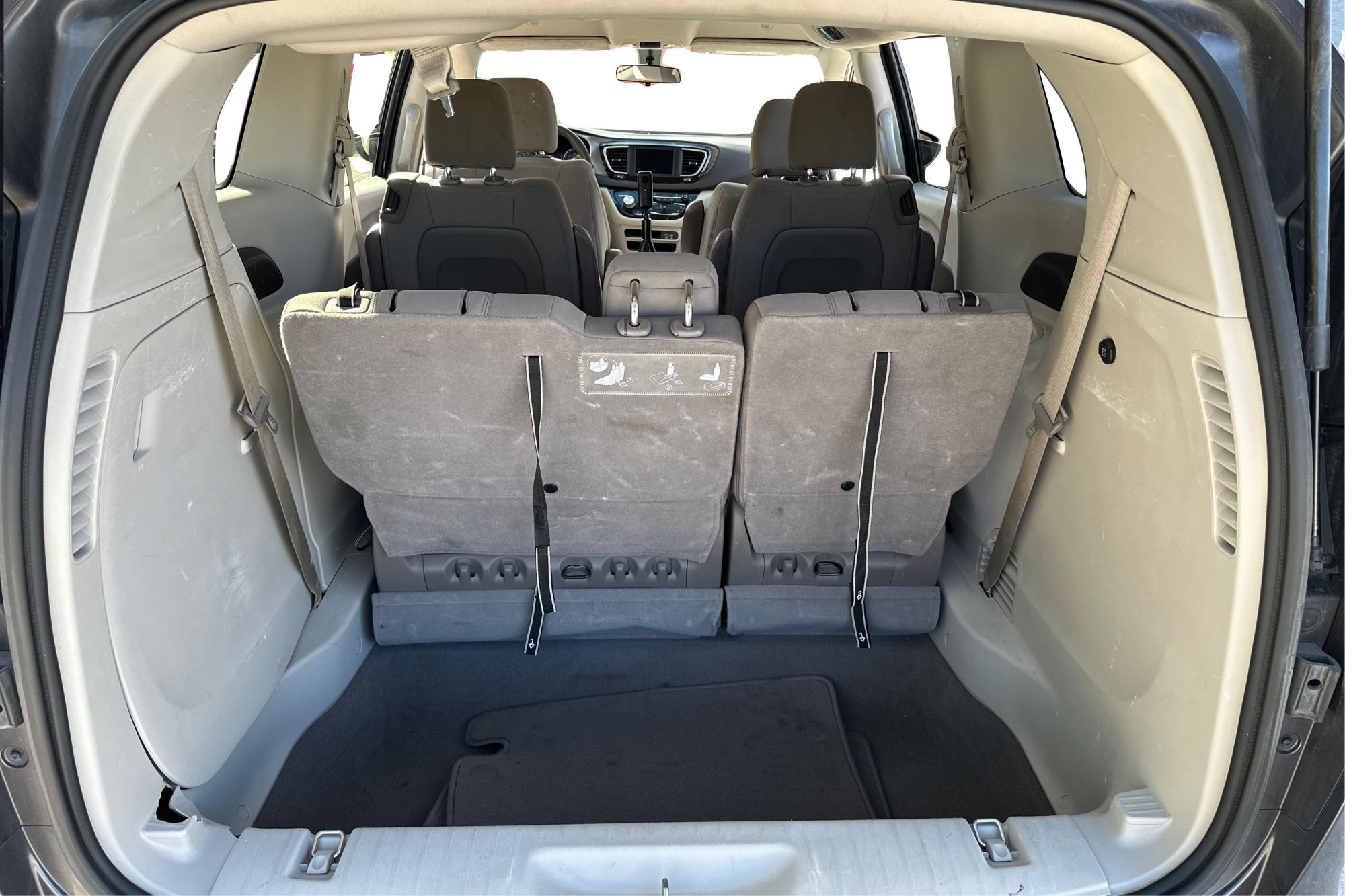 2020 Gray Chrysler Voyager LX (2C4RC1CG6LR) with an 3.6L V6 DOHC 24V engine, 9A transmission, located at 767 S State Road, Pleasant Grove, UT, 84062, (801) 785-1058, 40.354839, -111.736687 - Photo#14