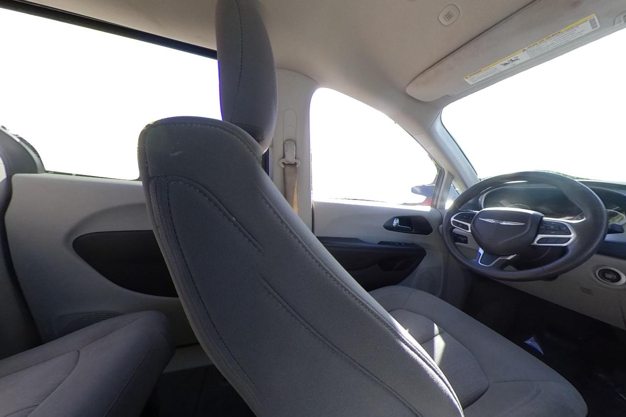 2020 Gray Chrysler Voyager LX (2C4RC1CG6LR) with an 3.6L V6 DOHC 24V engine, 9A transmission, located at 767 S State Road, Pleasant Grove, UT, 84062, (801) 785-1058, 40.354839, -111.736687 - Photo#18