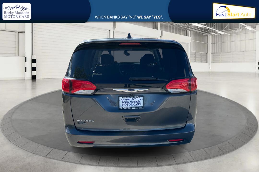 2020 Gray Chrysler Voyager LX (2C4RC1CG6LR) with an 3.6L V6 DOHC 24V engine, 9A transmission, located at 767 S State Road, Pleasant Grove, UT, 84062, (801) 785-1058, 40.354839, -111.736687 - Photo#3