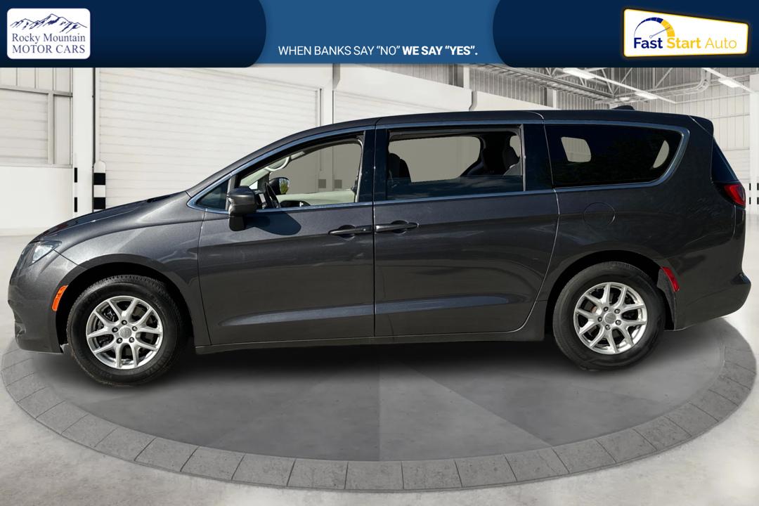 2020 Gray Chrysler Voyager LX (2C4RC1CG6LR) with an 3.6L V6 DOHC 24V engine, 9A transmission, located at 767 S State Road, Pleasant Grove, UT, 84062, (801) 785-1058, 40.354839, -111.736687 - Photo#5