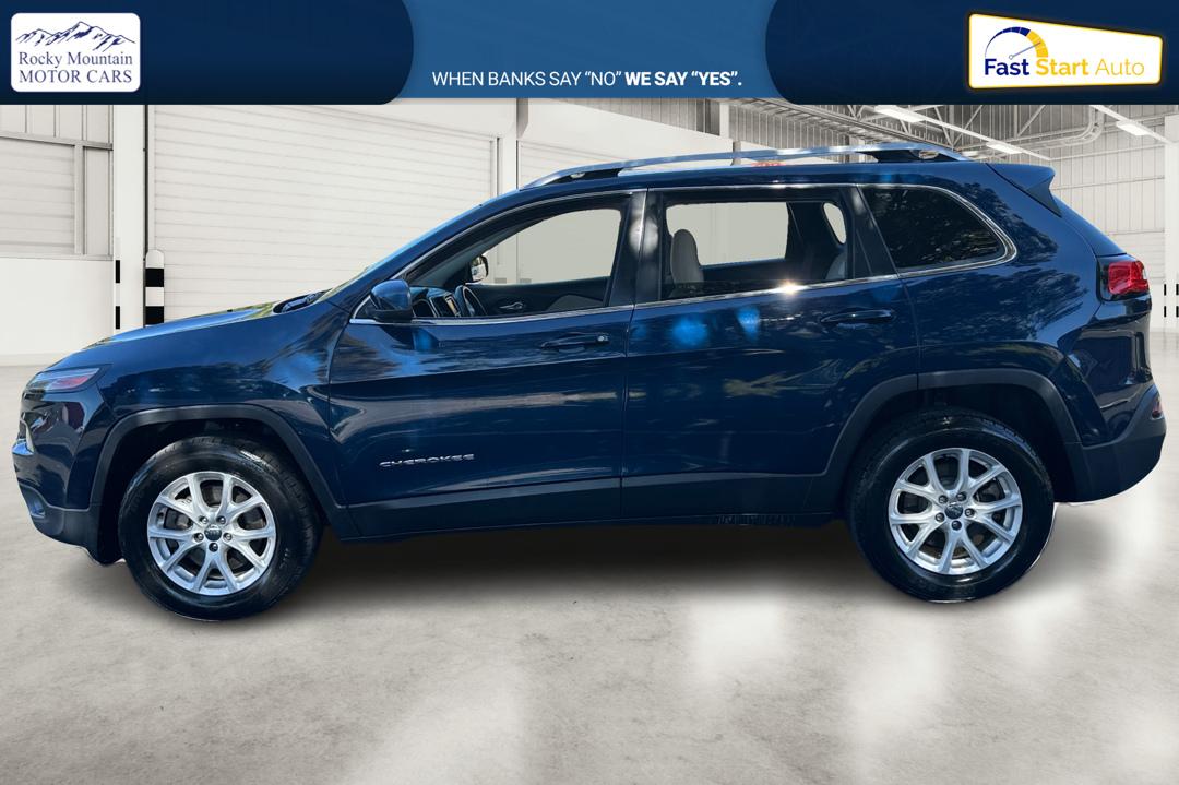 2018 Blue Jeep Cherokee Latitude 4WD (1C4PJMCB1JD) with an 2.4L L4 DOHC 16V engine, 9A transmission, located at 767 S State Road, Pleasant Grove, UT, 84062, (801) 785-1058, 40.354839, -111.736687 - Photo#6