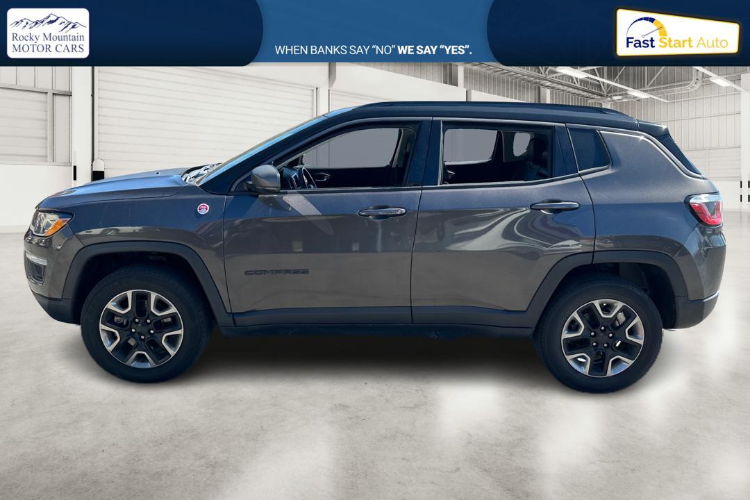 2018 Gray Jeep Compass Limited 4WD (3C4NJDDB2JT) with an 2.4L L4 DOHC 16V engine, CVT transmission, located at 767 S State Road, Pleasant Grove, UT, 84062, (801) 785-1058, 40.352489, -111.732628 - Photo #5