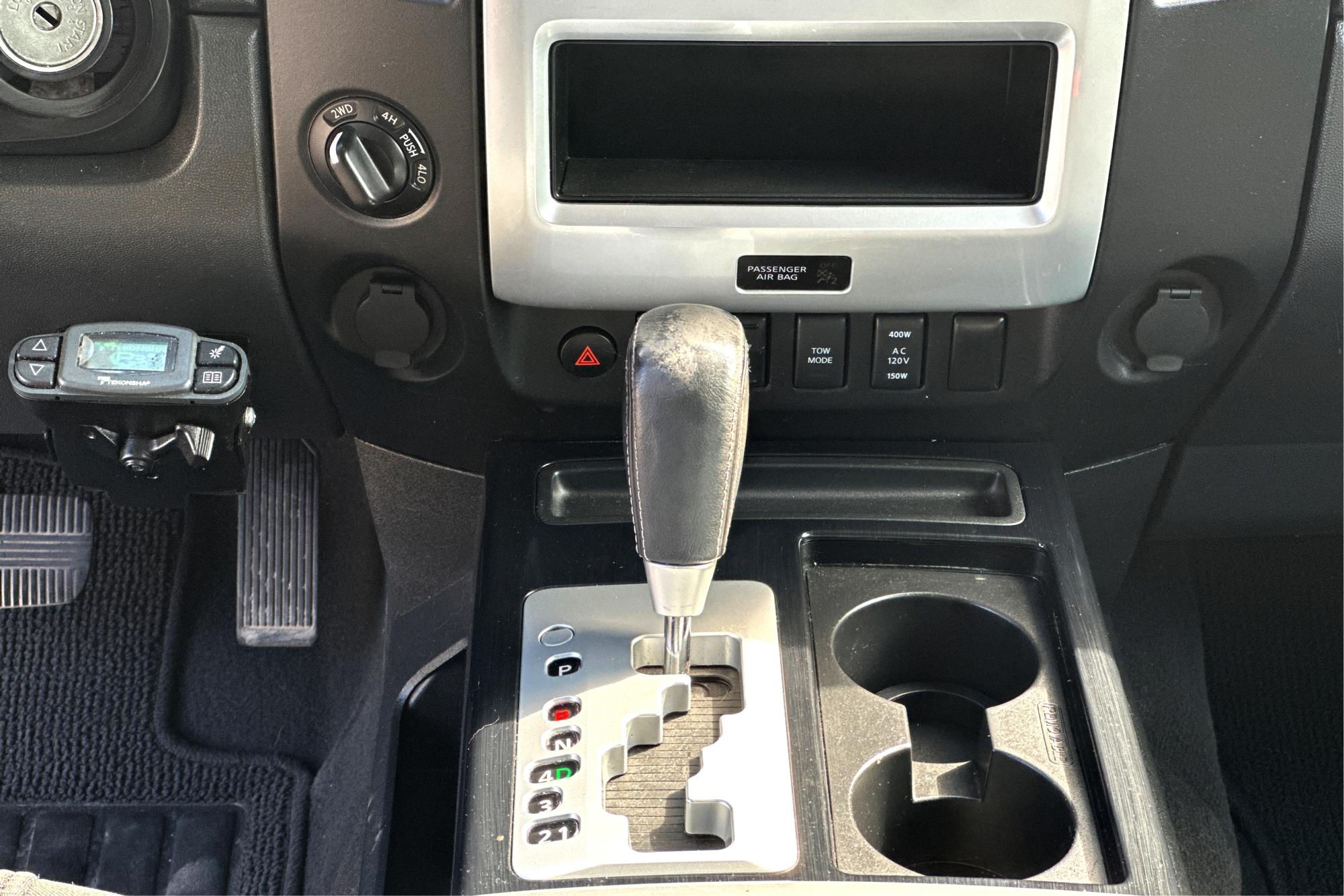 2015 Gray Nissan Titan PRO-4X Crew Cab 4WD SWB (1N6AA0ECXFN) with an 5.6L V8 DOHC 32V engine, 5-Speed Automatic transmission, located at 344 S Washington Blvd, Ogden, UT, 84404, (801) 399-1799, 41.255482, -111.970848 - Photo #11