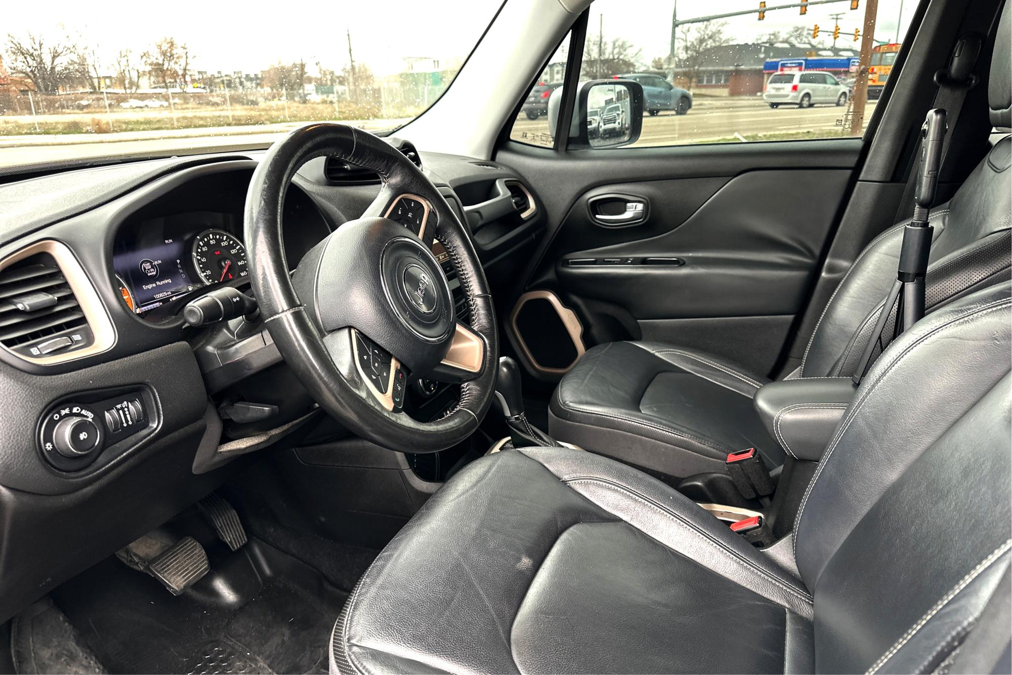 2015 Black Jeep Renegade Limited FWD (ZACCJADT8FP) with an 2.4L L4 engine, 9-Speed Automatic transmission, located at 767 S State Road, Pleasant Grove, UT, 84062, (801) 785-1058, 40.354839, -111.736687 - Photo #12