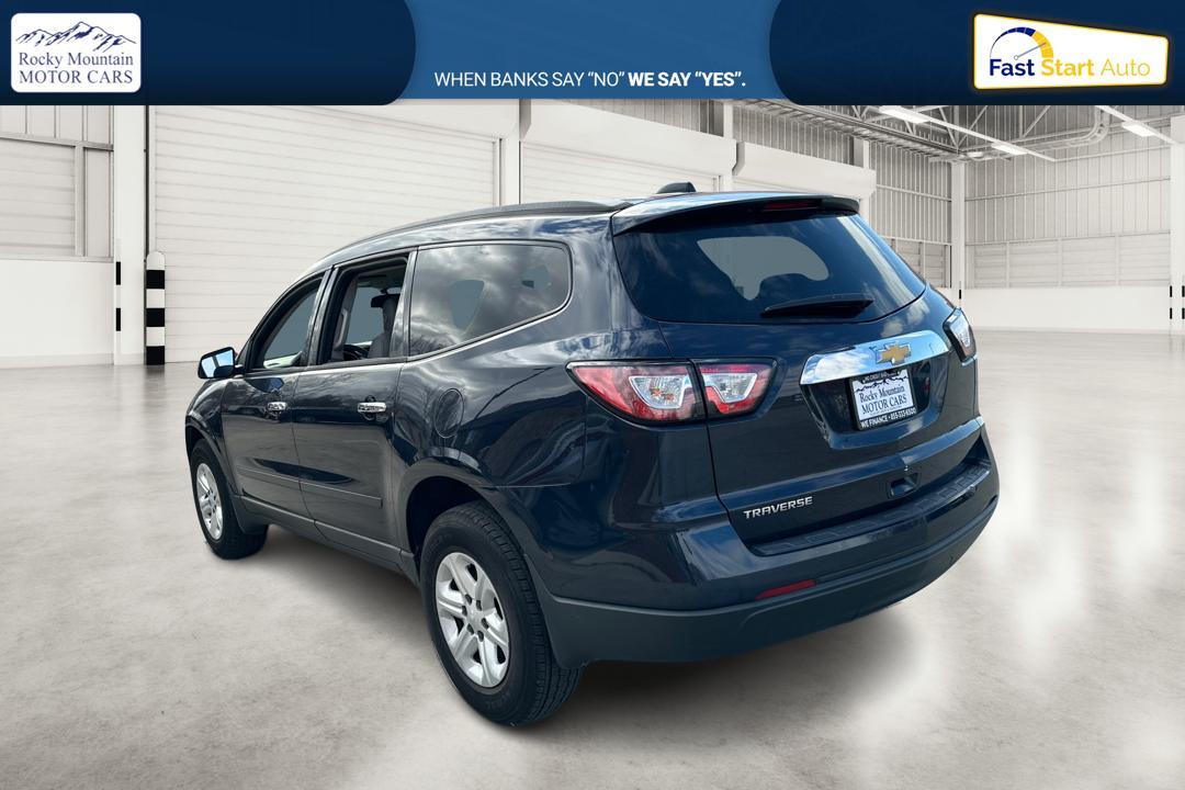 2017 Blue Chevrolet Traverse LS FWD (1GNKRFKD3HJ) with an 3.6L V6 DOHC 24V engine, 6A transmission, located at 767 S State Road, Pleasant Grove, UT, 84062, (801) 785-1058, 40.354839, -111.736687 - Photo#5