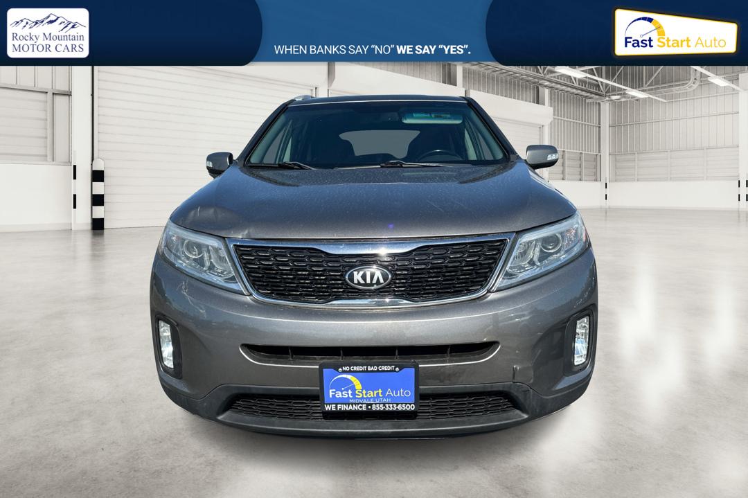 2015 Silver Kia Sorento LX AWD (5XYKTCA6XFG) with an 2.4L L4 DOHC 16V engine, 6-Speed Automatic transmission, located at 7755 State Street, Midvale, UT, 84047, (801) 753-9063, 40.610329, -111.892159 - Photo#9