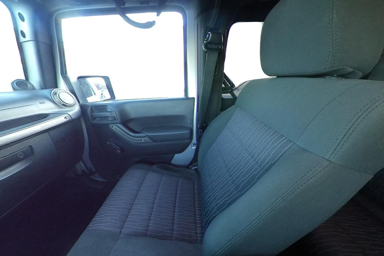 2011 Silver Jeep Wrangler Sport 4WD (1J4AA2D16BL) with an 3.8L V6 OHV 12V engine, Automatic, 4-Spd w/Overdrive transmission, located at 767 S State Road, Pleasant Grove, UT, 84062, (801) 785-1058, 40.354839, -111.736687 - Photo#16