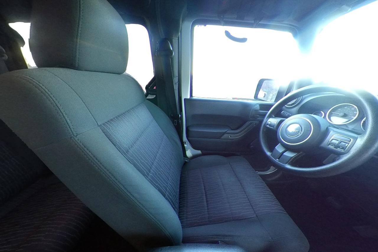 2011 Silver Jeep Wrangler Sport 4WD (1J4AA2D16BL) with an 3.8L V6 OHV 12V engine, Automatic, 4-Spd w/Overdrive transmission, located at 767 S State Road, Pleasant Grove, UT, 84062, (801) 785-1058, 40.354839, -111.736687 - Photo#18