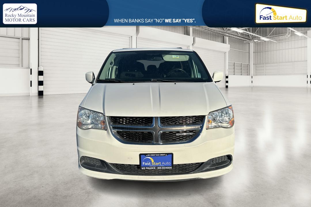 2012 White Dodge Grand Caravan SXT (2C4RDGCG9CR) with an 3.6L V6 DOHC 24V engine, 6-Speed Automatic transmission, located at 7755 State Street, Midvale, UT, 84047, (801) 753-9063, 40.610329, -111.890656 - Photo#9