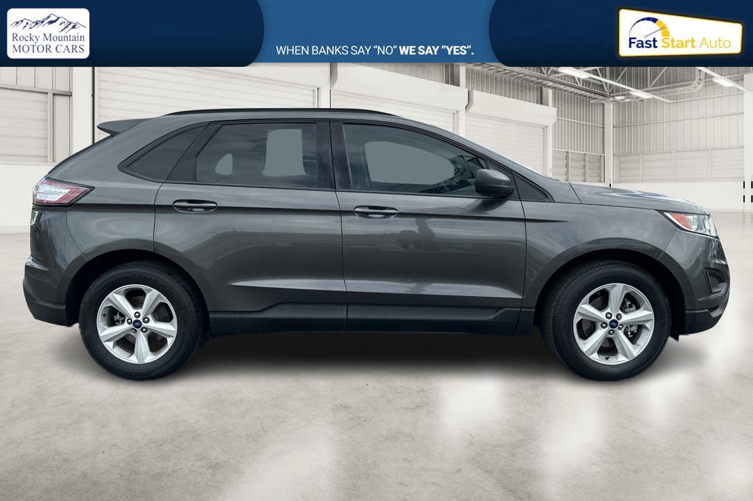 2017 Gray Ford Edge SE FWD (2FMPK3G9XHB) with an 2.0L L4 DOHC 16V engine, 6A transmission, located at 7755 State Street, Midvale, UT, 84047, (801) 753-9063, 40.610329, -111.892159 - Photo #1