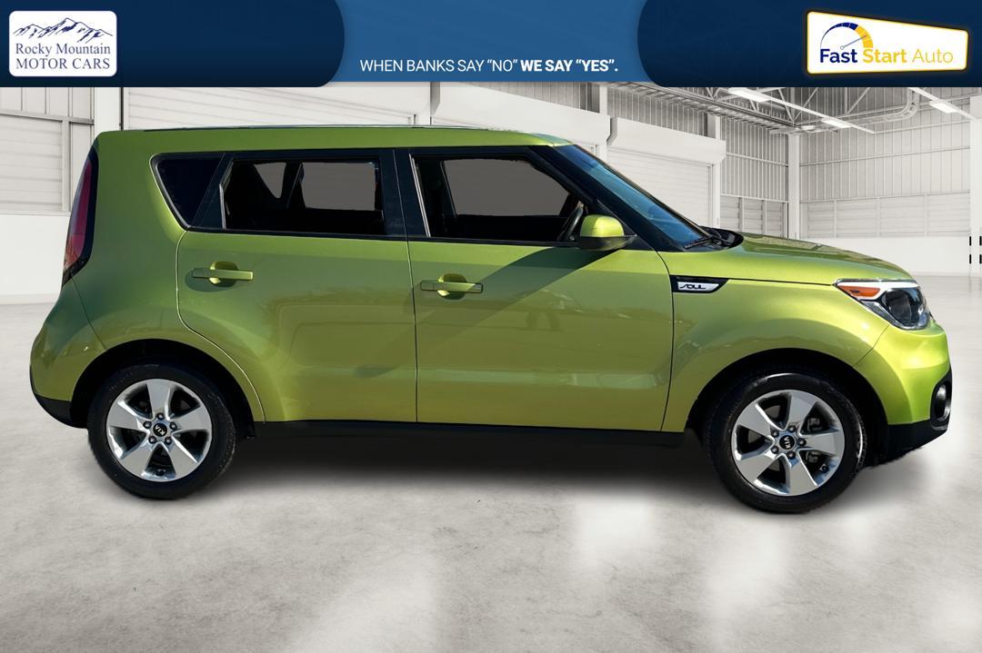 2017 Green Kia Soul ! (KNDJN2A20H7) with an 1.6L L4 DOHC 16V engine, 6A transmission, located at 767 S State Road, Pleasant Grove, UT, 84062, (801) 785-1058, 40.354839, -111.736687 - Photo #1