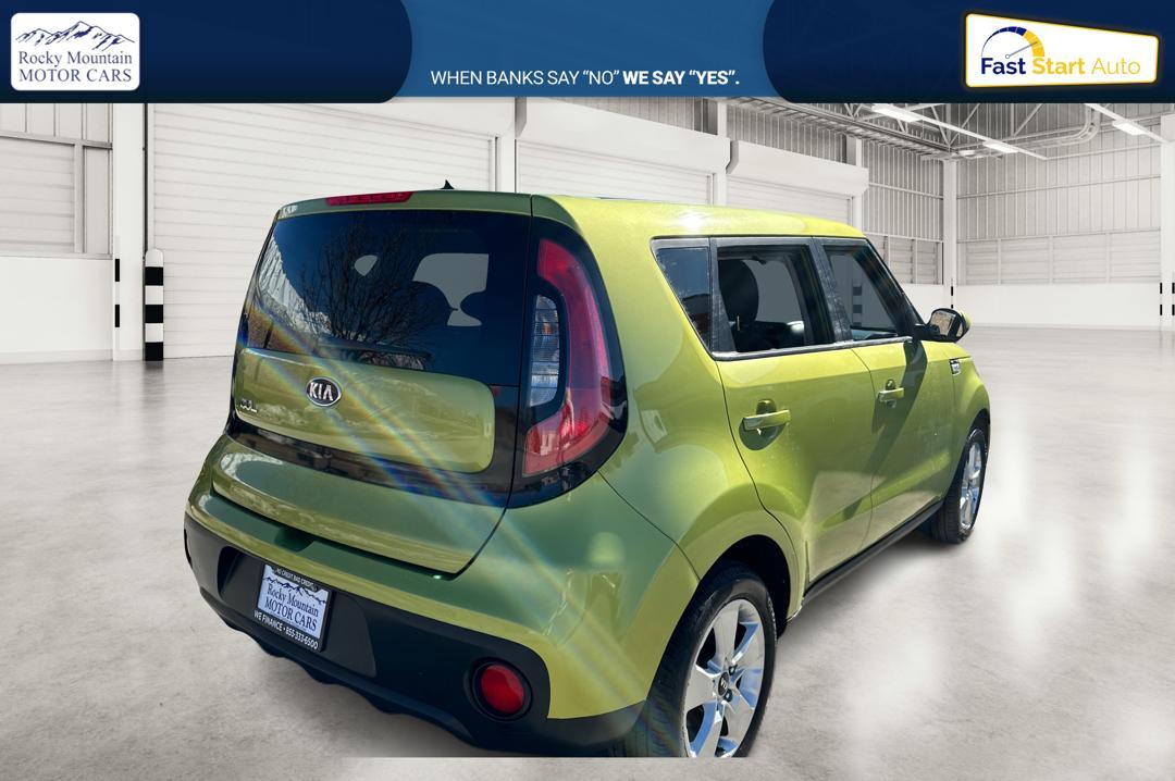 2017 Green Kia Soul ! (KNDJN2A20H7) with an 1.6L L4 DOHC 16V engine, 6A transmission, located at 767 S State Road, Pleasant Grove, UT, 84062, (801) 785-1058, 40.354839, -111.736687 - Photo #2