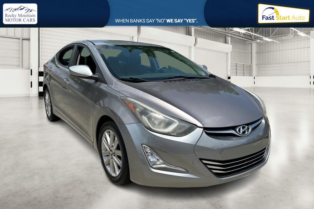 photo of 2015 Hyundai Elantra SEDAN 4-DR