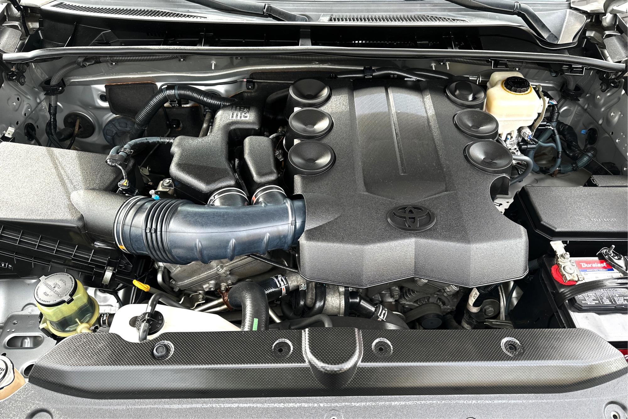 2011 Silver Toyota 4Runner Limited 2WD V6 (JTEZU5JR4B5) with an 4.0L V6 DOHC 24V engine, 5-Speed Automatic transmission, located at 344 S Washington Blvd, Ogden, UT, 84404, (801) 399-1799, 41.255482, -111.970848 - Photo #8