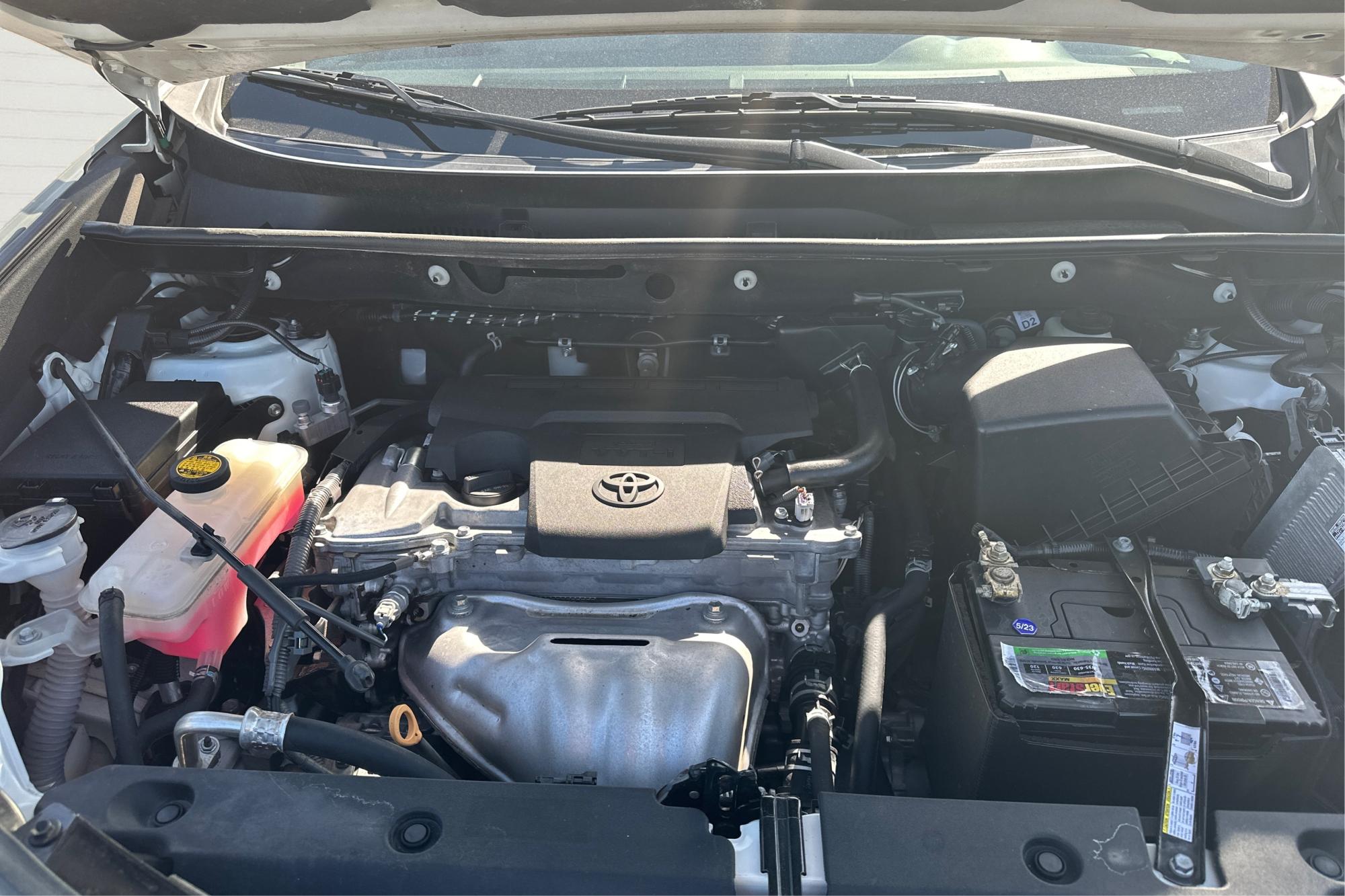 2017 White Toyota RAV4 Limited FWD (2T3YFREV5HW) with an 2.5L L4 DOHC 16V engine, 6A transmission, located at 7755 State Street, Midvale, UT, 84047, (801) 753-9063, 40.610329, -111.890656 - Photo#10