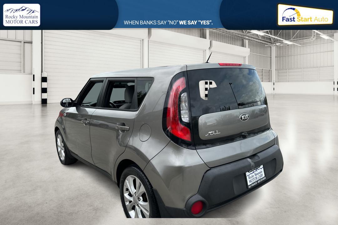 2015 Gray Kia Soul + (KNDJP3A51F7) with an 2.0L L4 DOHC 16V engine, 6-Speed Automatic transmission, located at 767 S State Road, Pleasant Grove, UT, 84062, (801) 785-1058, 40.354839, -111.736687 - Photo #4