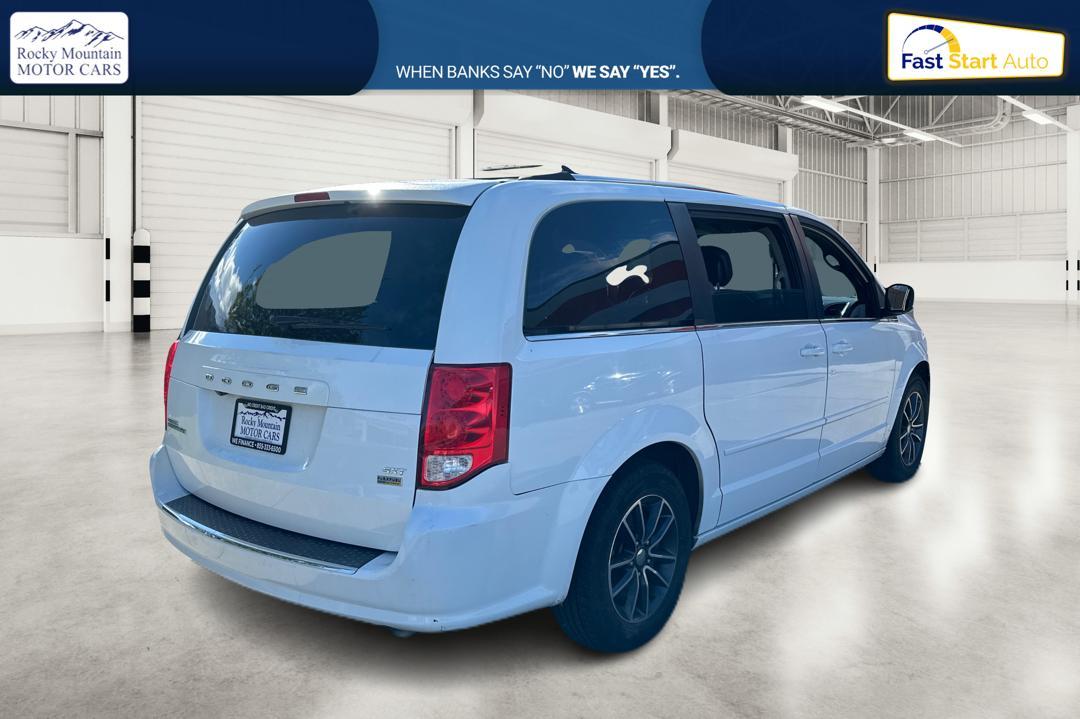 2017 White Dodge Grand Caravan SXT (2C4RDGCG5HR) with an 3.6L V6 DOHC 24V engine, 6A transmission, located at 767 S State Road, Pleasant Grove, UT, 84062, (801) 785-1058, 40.354839, -111.736687 - Photo #2