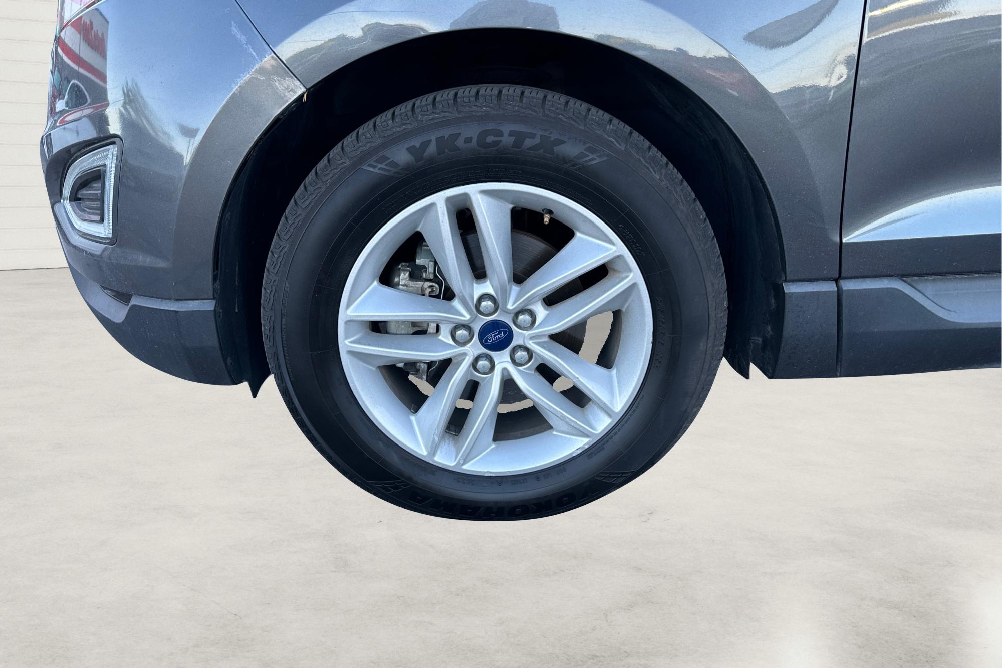 2017 Gray Ford Edge SEL FWD (2FMPK3J93HB) with an 2.0L L4 DOHC 16V engine, 6A transmission, located at 767 S State Road, Pleasant Grove, UT, 84062, (801) 785-1058, 40.354839, -111.736687 - Photo#12