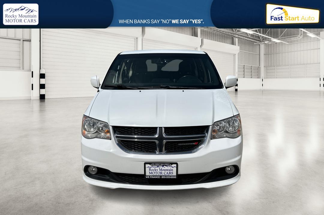 2017 White Dodge Grand Caravan SXT (2C4RDGCG6HR) with an 3.6L V6 DOHC 24V engine, 6A transmission, located at 767 S State Road, Pleasant Grove, UT, 84062, (801) 785-1058, 40.354839, -111.736687 - Photo #7