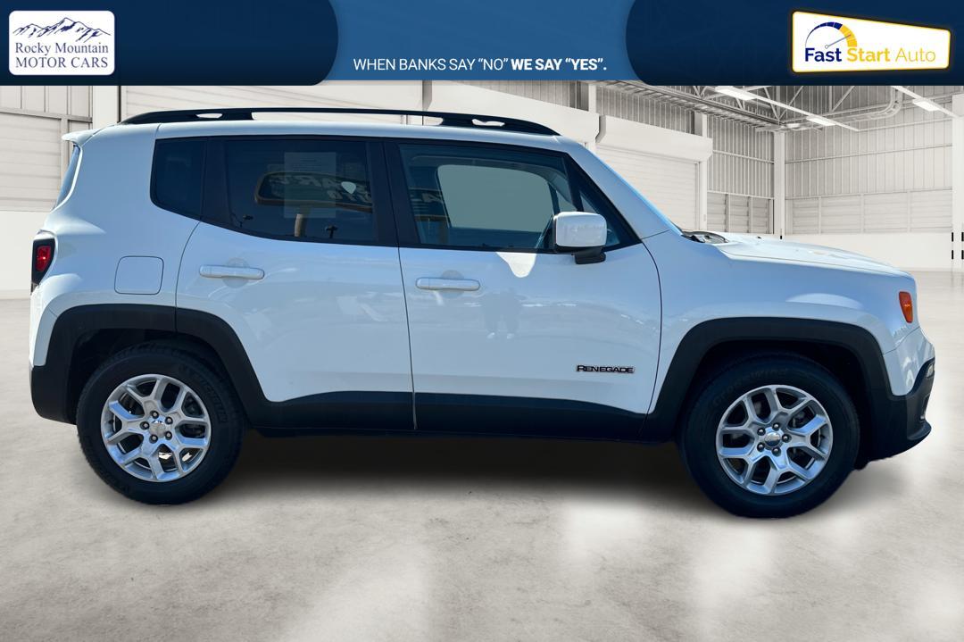 2017 White Jeep Renegade Latitude FWD (ZACCJABBXHP) with an 2.4L L4 DOHC 16V engine, 6M transmission, located at 344 S Washington Blvd, Ogden, UT, 84404, (801) 399-1799, 41.255482, -111.970848 - Photo#1