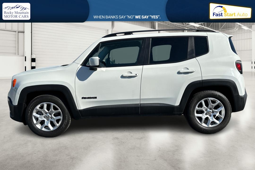 2017 White Jeep Renegade Latitude FWD (ZACCJABBXHP) with an 2.4L L4 DOHC 16V engine, 6M transmission, located at 344 S Washington Blvd, Ogden, UT, 84404, (801) 399-1799, 41.255482, -111.970848 - Photo#6