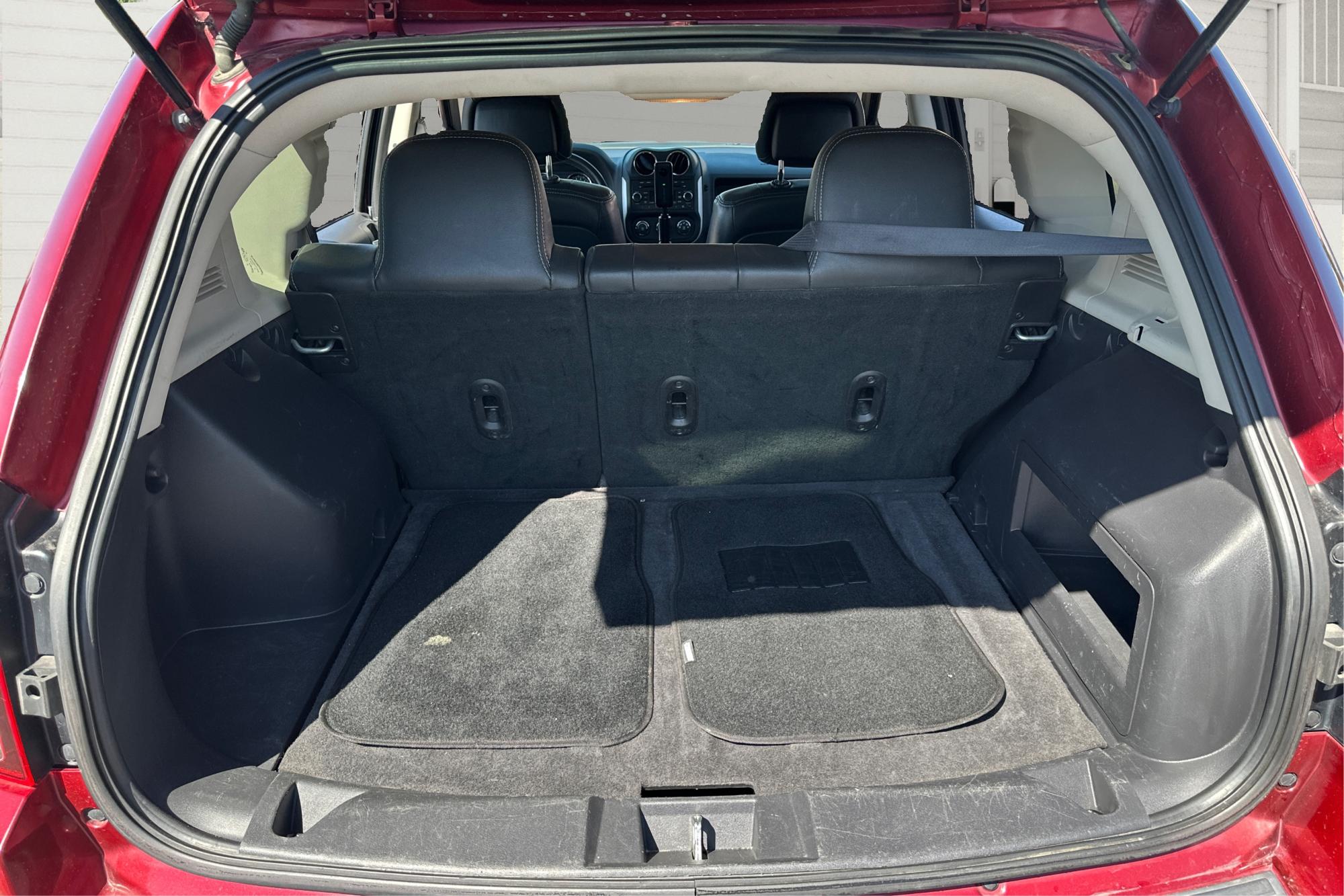 2017 Red Jeep Compass Latitude FWD (1C4NJCEB3HD) with an 2.4L L4 DOHC 16V engine, CVT transmission, located at 767 S State Road, Pleasant Grove, UT, 84062, (801) 785-1058, 40.354839, -111.736687 - Photo#13